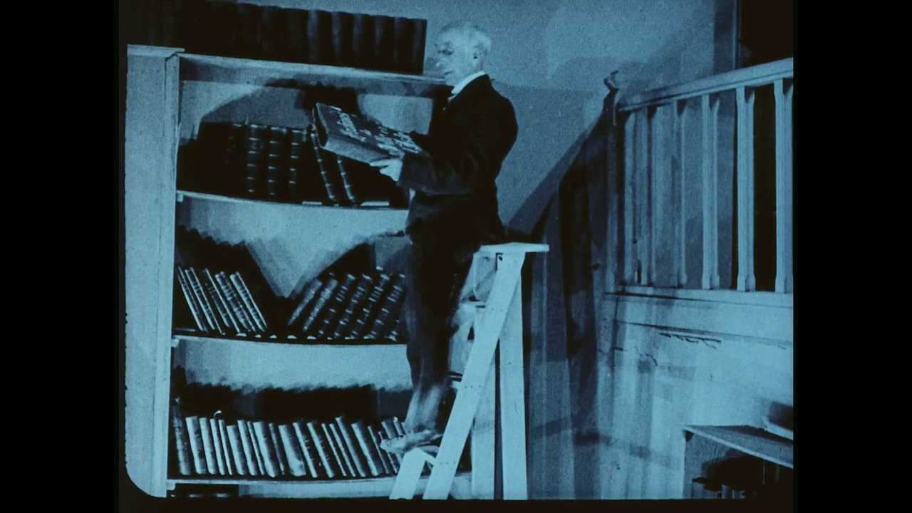 vlcsnap-2020-05-27-18h06m25s404