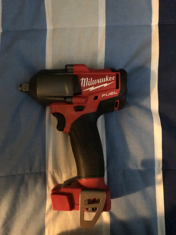 12F9683B-A355-4E00-8C1F-90393071275C