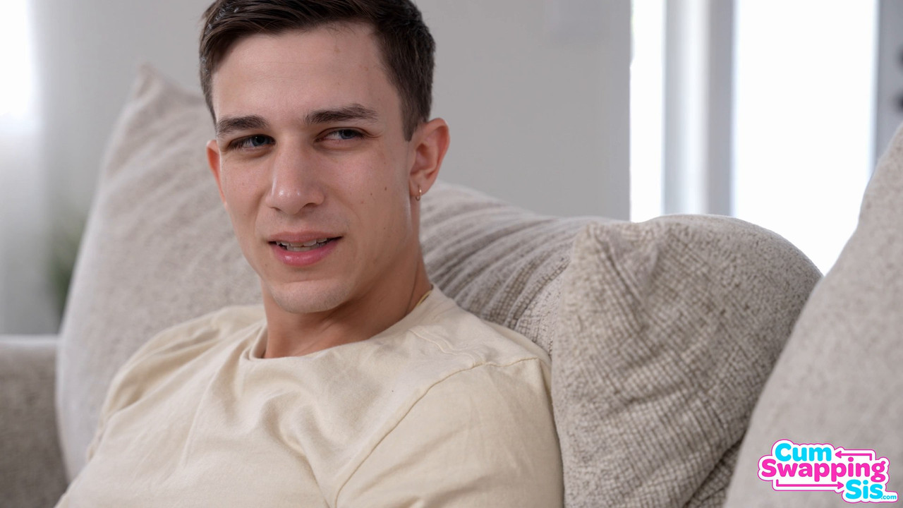 Jade Kimiko Xxlayna Marie - Stepsis Knows A Thing Or Two About Semen And Sperm - CUMSWAPPINGSIS.mp4.