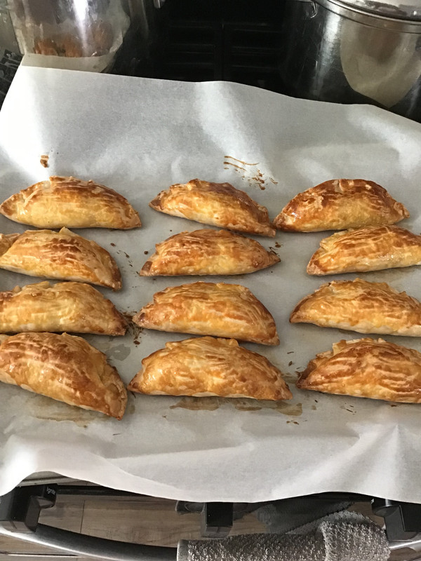 E8258562-66CD-43A4-BC40-59B33D30D1D9