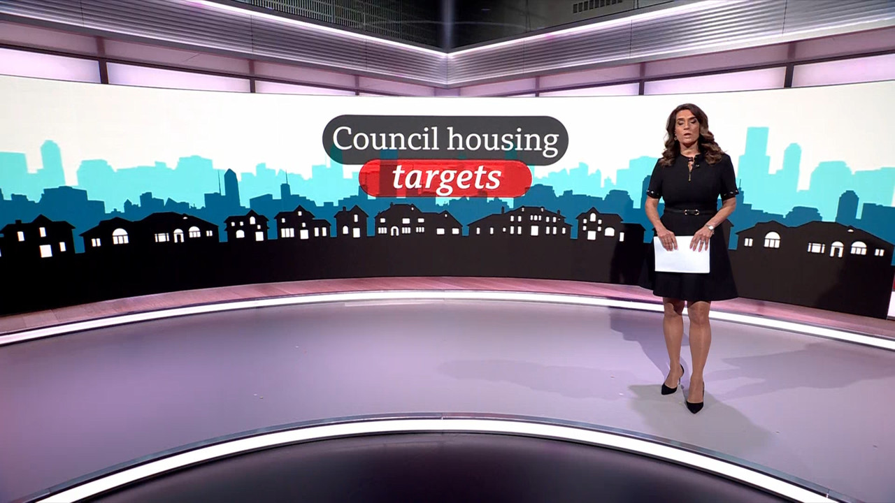 BBC London News_20230503_18301900.ts_snapshot_02.40.792