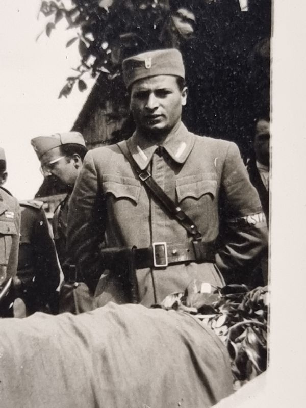 [Слика: 16587620519072198696446768030148.jpg]