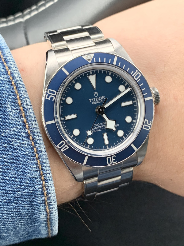 6519F321-A24F-4893-A5D0-421487DC9674