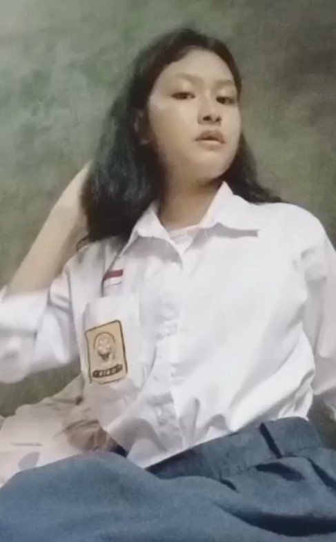 Anak SMA Sangat Menggoda