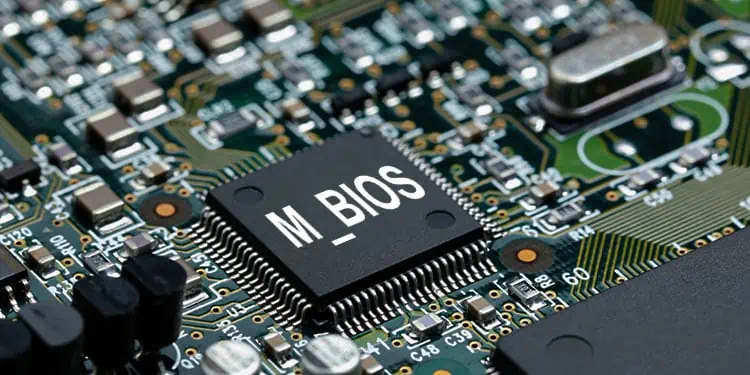 ¿Dónde se almacena el BIOS en su computadora?