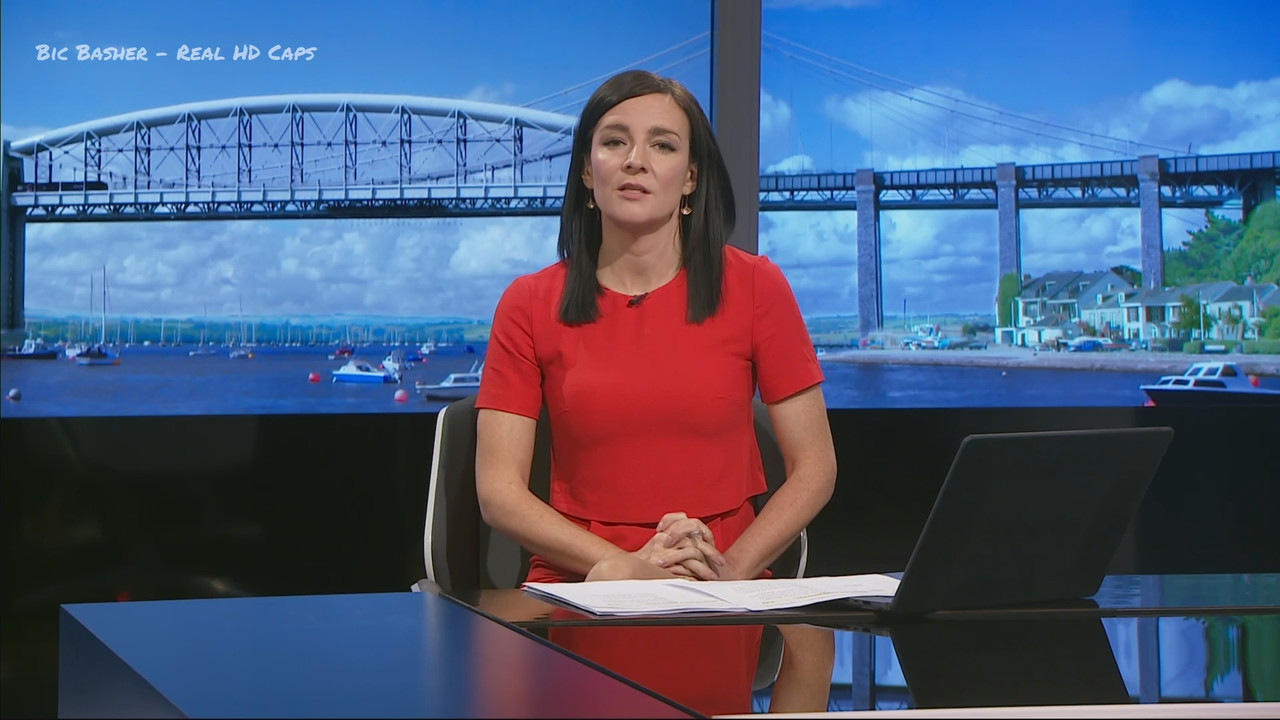 04.06 - 18.30.00 - ITV News and Weather. 06 04 2025 - 2 Round-up of t....ts_snapshot_11.50.114