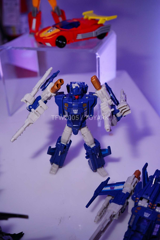 NYCC2016-Titans-Return-145