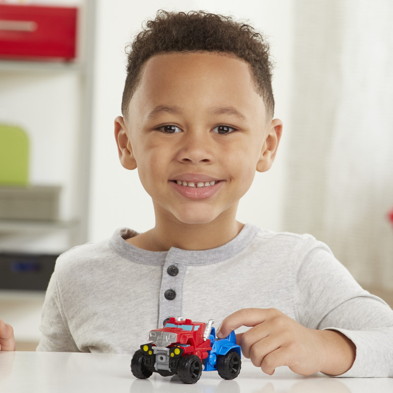 Rescue-Bots-Academy-Monster-Truck-Optimusm-Prime-03
