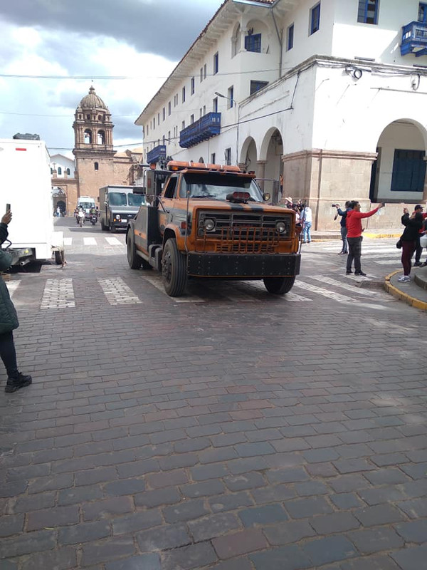 24-Rise-Of-The-Beasts-In-Cuzco-Autobot-Terrorcon-Cars