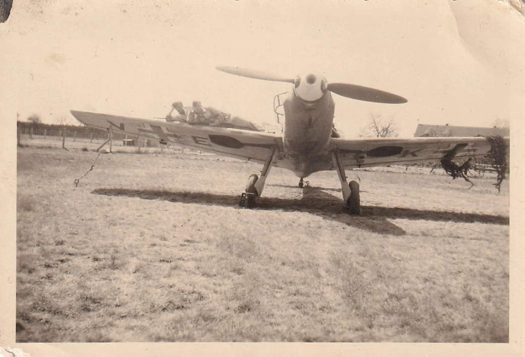 Foto Flugzeug Messerschmitt Me Bf 109 2 WK