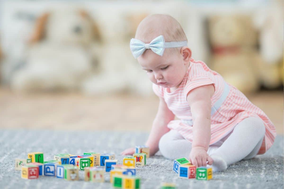Signs Your Baby Is Developing a Pincer Grasp