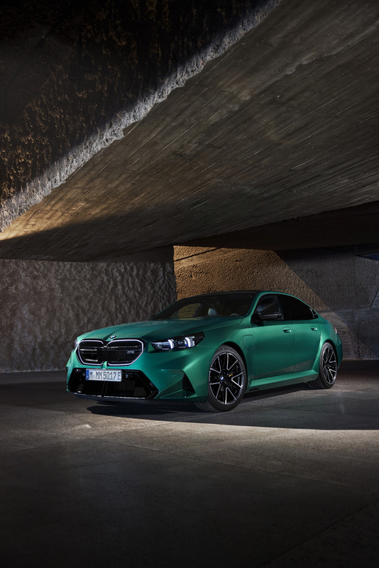 P90557456_highRes_the-all-new-bmw-m5-0