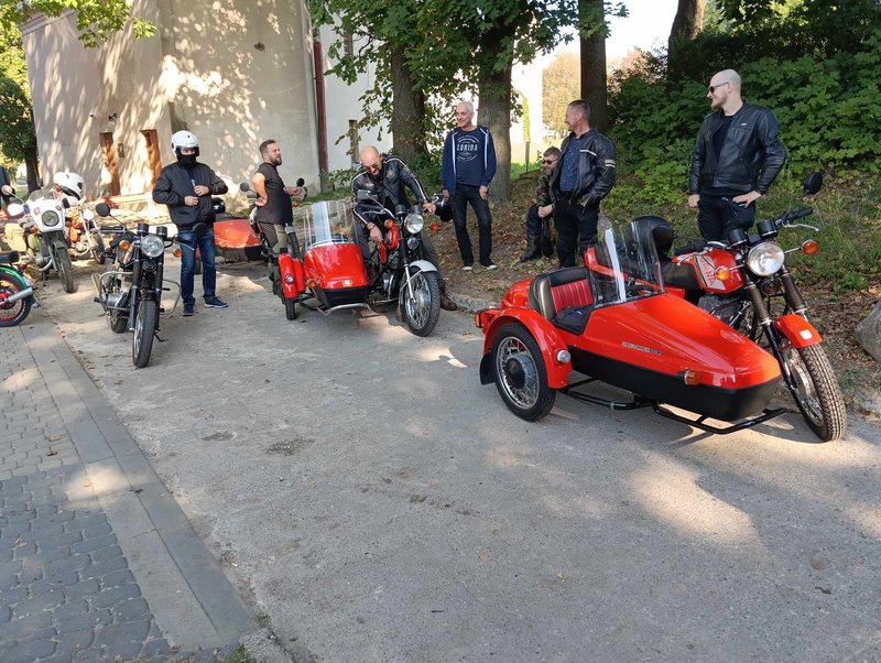 ab88bd09-7003-41b4-95c8-f224a3eb3325