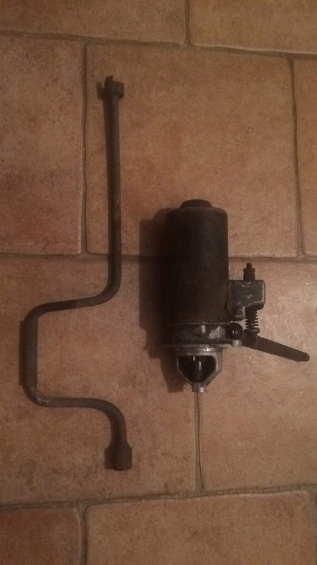 8E37571A-3532-4E21-BB38-692194C98D82