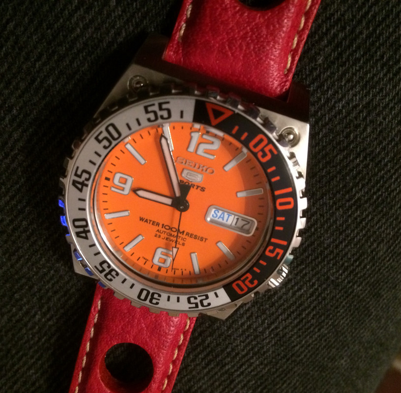 2CA76A6C-5284-443A-A61E-59A7CF4B1F67