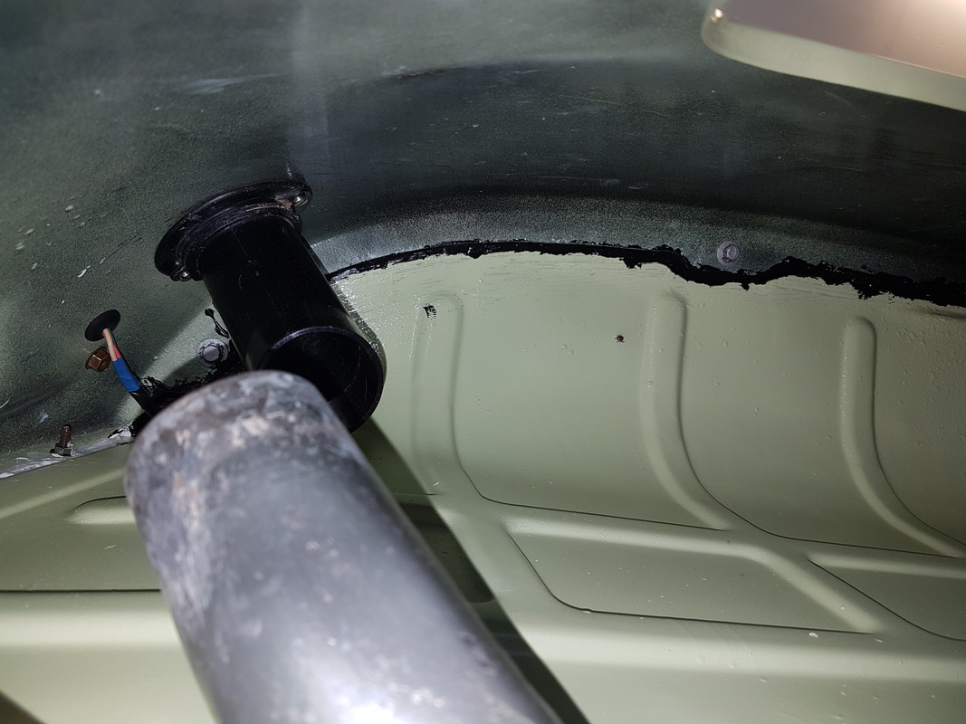 Goulotte réservoir (4)