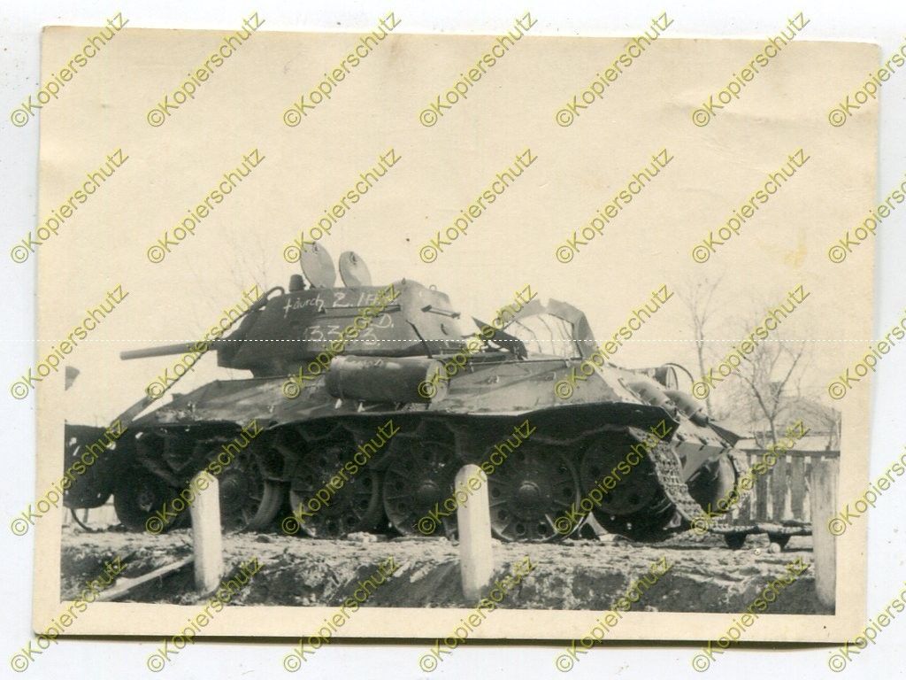 Foto, 2.Artillerie-Regiment Großdeutschland, zerstörter T-34