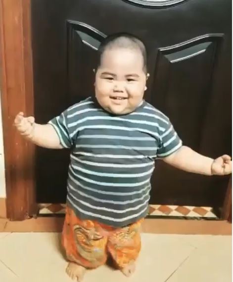 Tatan saat joget