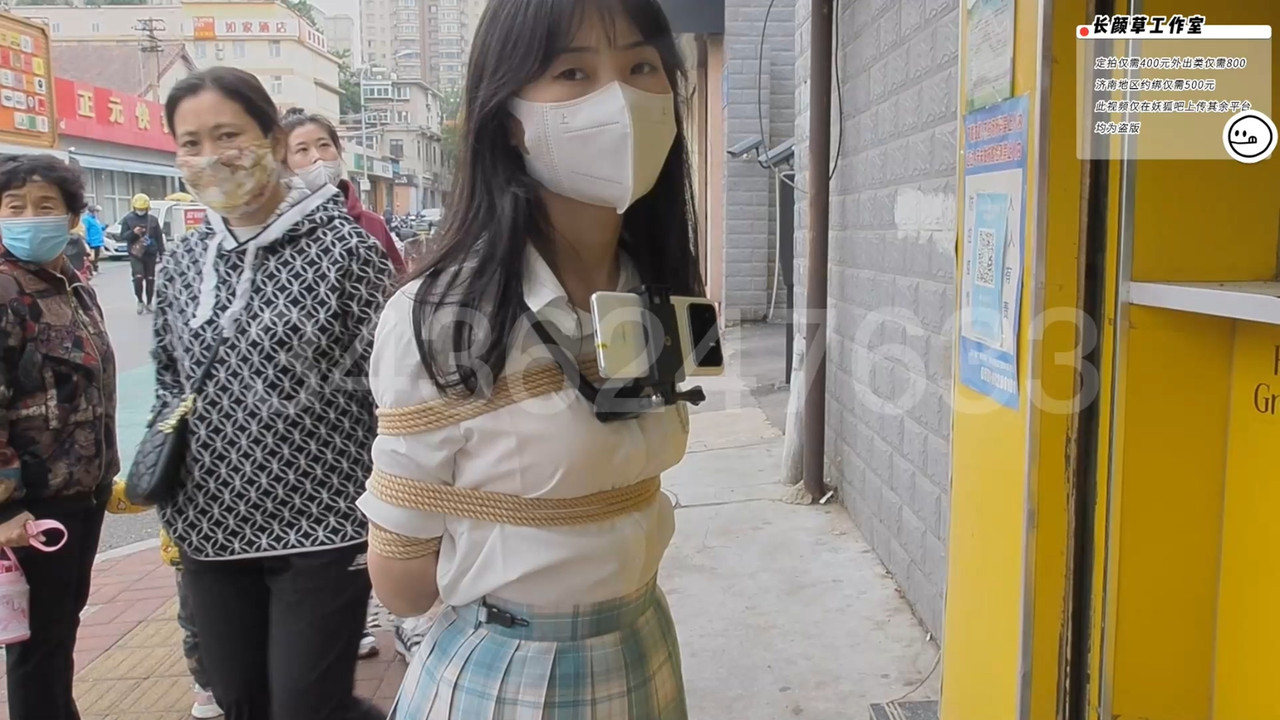 长颜草 新人美香 白天观音缚外出逛街到处买吃的.mp4_20221018_185327.690