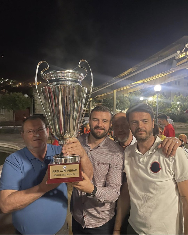 A2D39F07-13C1-4F67-AD99-2BD2FC8A91E7