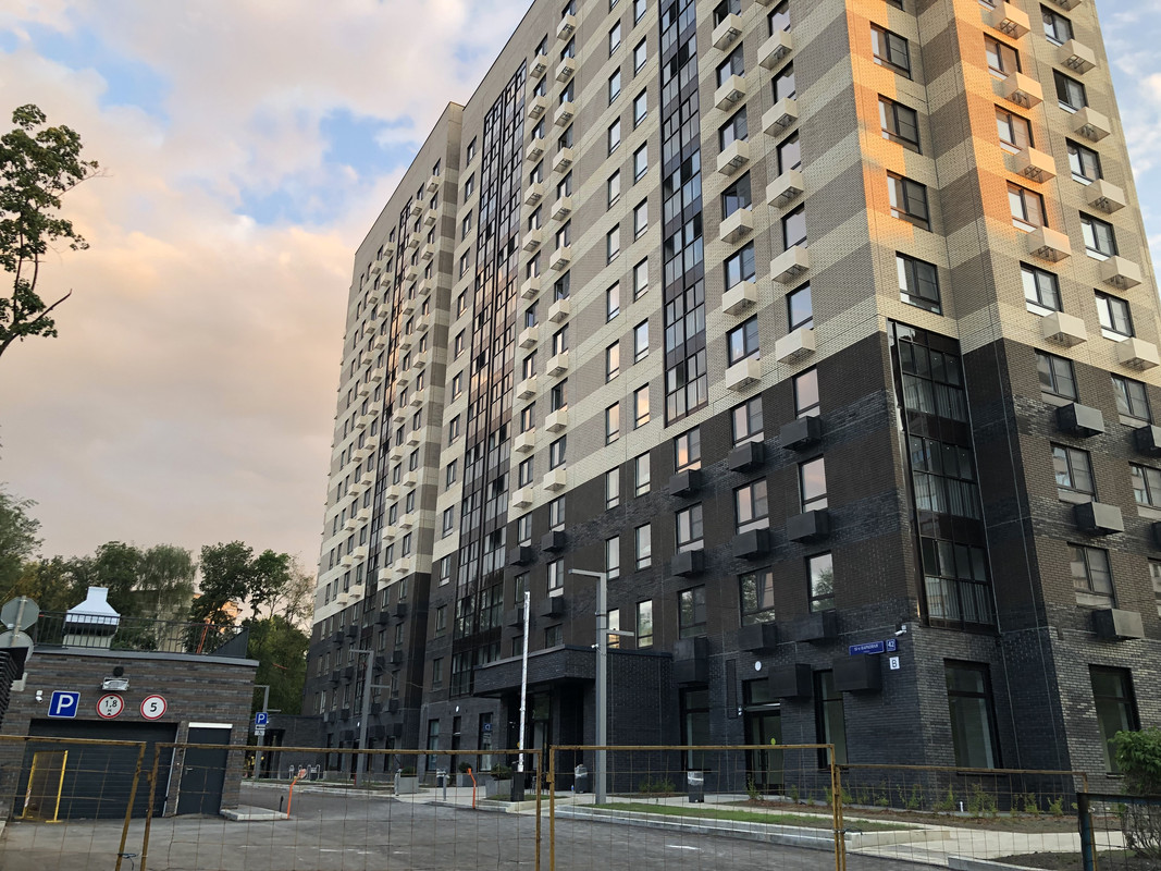 F87571B5-D863-49C2-8FCC-E6BC8A8036C0