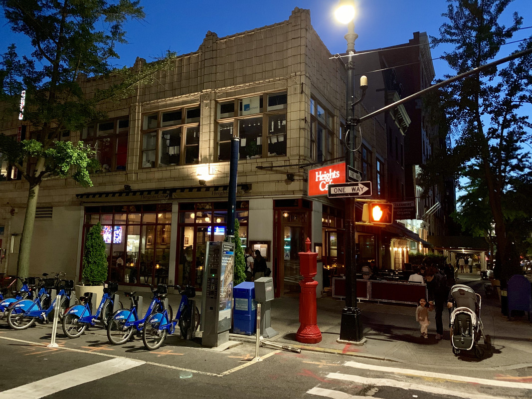 9E302238-B650-4071-A981-56E32EFB1EA9