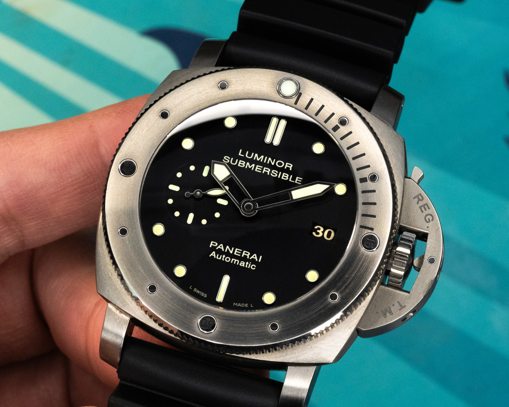Panerai Luminor Submersible 1950 PAM305 Titanium 47mm � BOX & PAPERS � PAM00305