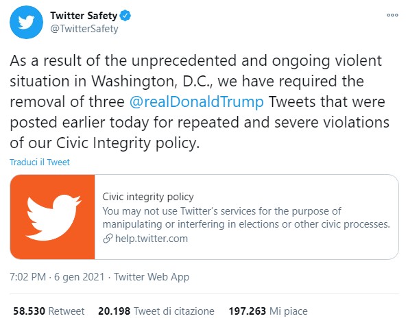 Twitter blocca Donald Trump.