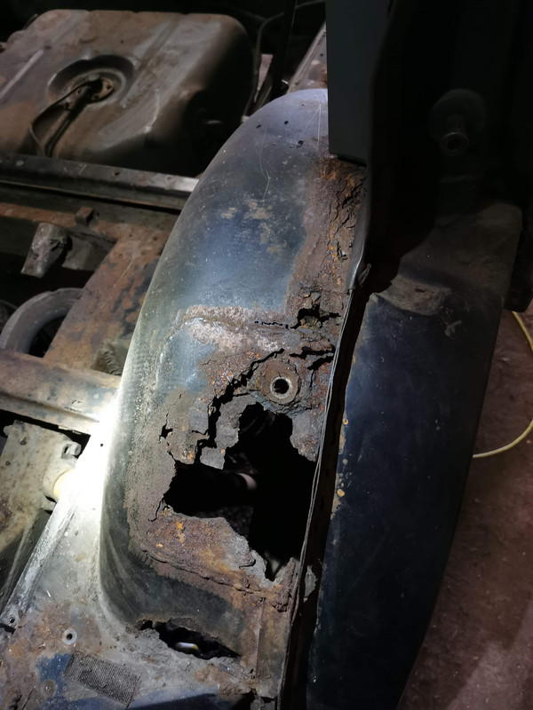 BAE21EDF-085E-4A4B-A49D-B4B9F756322F