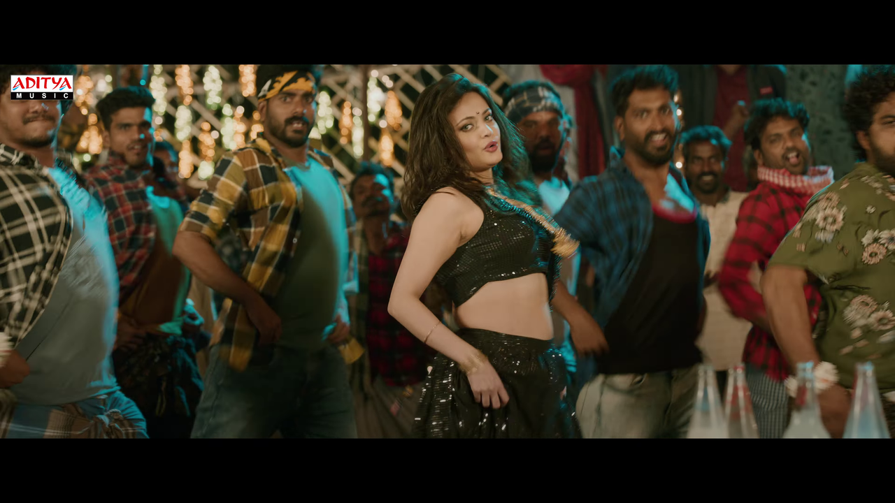 [Image: vlcsnap-2025-12-21-18h21m59s912.png]