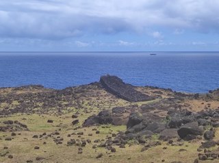 Terevaka:Ahu Te Peu-Vai Mata-Ana O'Heu-Ahu a Tenga-Hanga O Teo-Papa Tekena - Isla de Pascua - Chile (33)