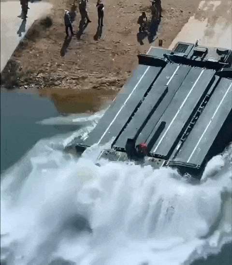 https://i.postimg.cc/fbsqrqNb/video-2026-06-24-19-10-30-(1).gif