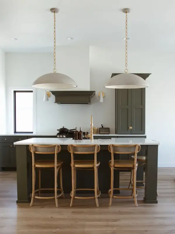 Vintage-inspired kitchen renovation in Chicago