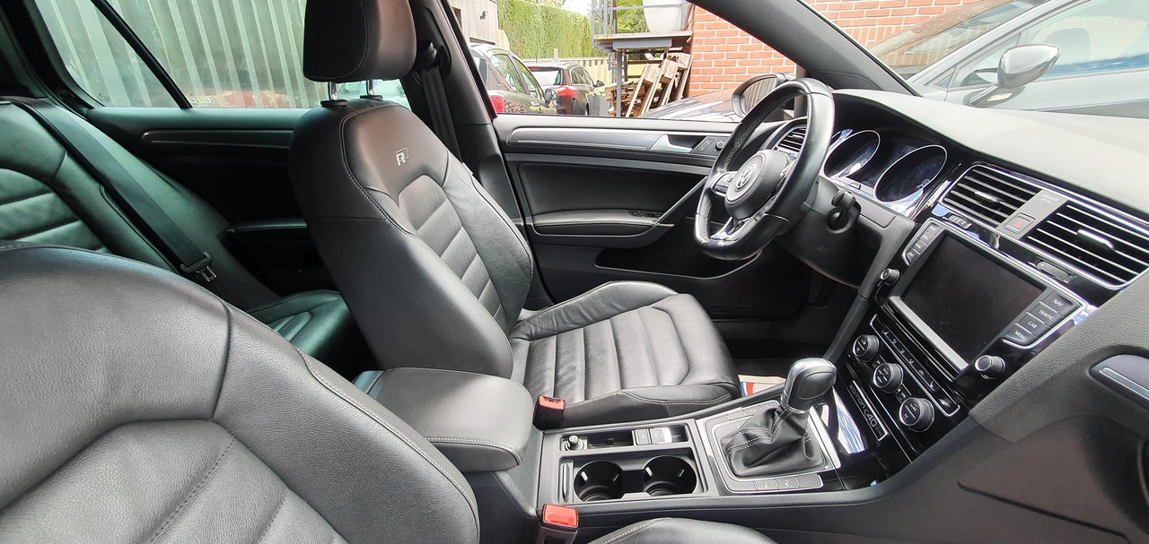 0F332789-2B5C-4E73-8851-E730E9D651C0