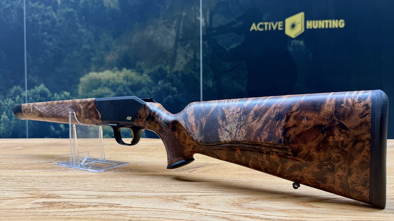 R8-Custom-Holz-HK-9-10-Schaft-mit-System-1