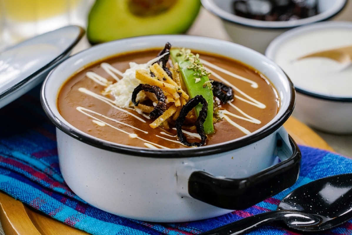 Sopa tarasca, la receta michoacana que amarás preparar en casa