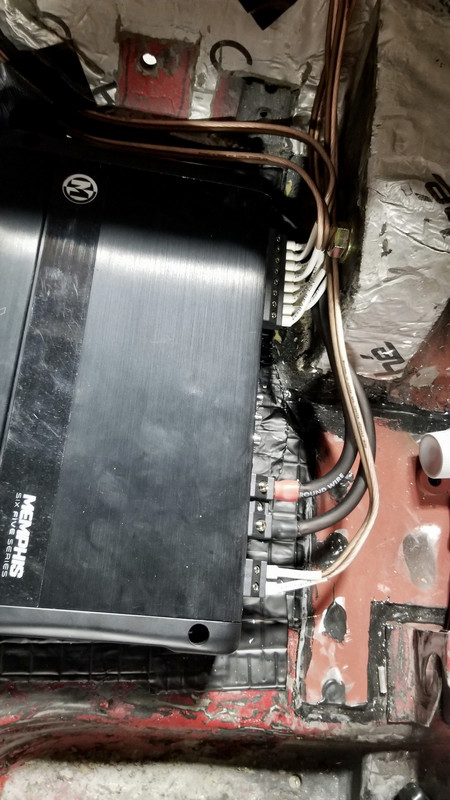 E044B025-8A61-4F3F-B86E-74E96B02FC94