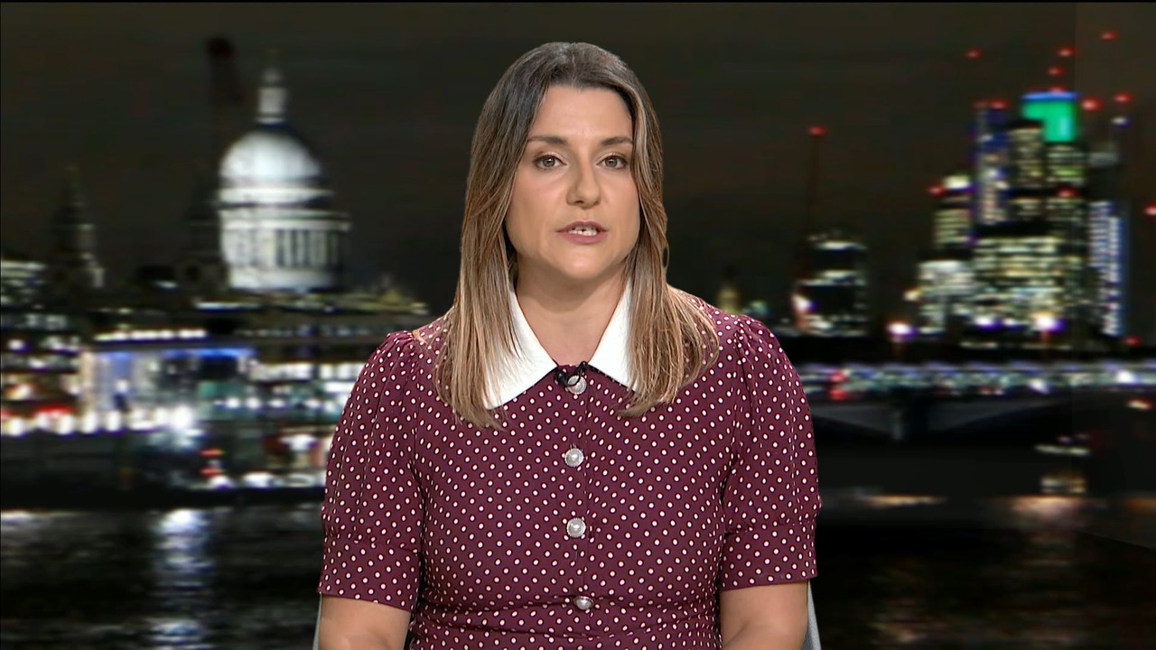 ITV News London_20231117_23002315.ts_snapshot_03.12.864
