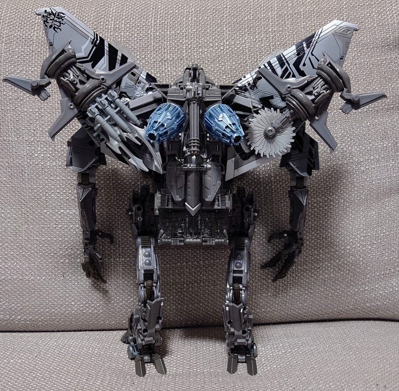 Transformers-Masterpiece-Movie-MPM-10R-ROTF-Starscream-10