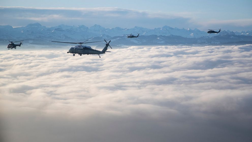 This Week In MAGA - Week 4 2020 - Photo of the week - Trump arrives in DAVOS 2020 on Marine One