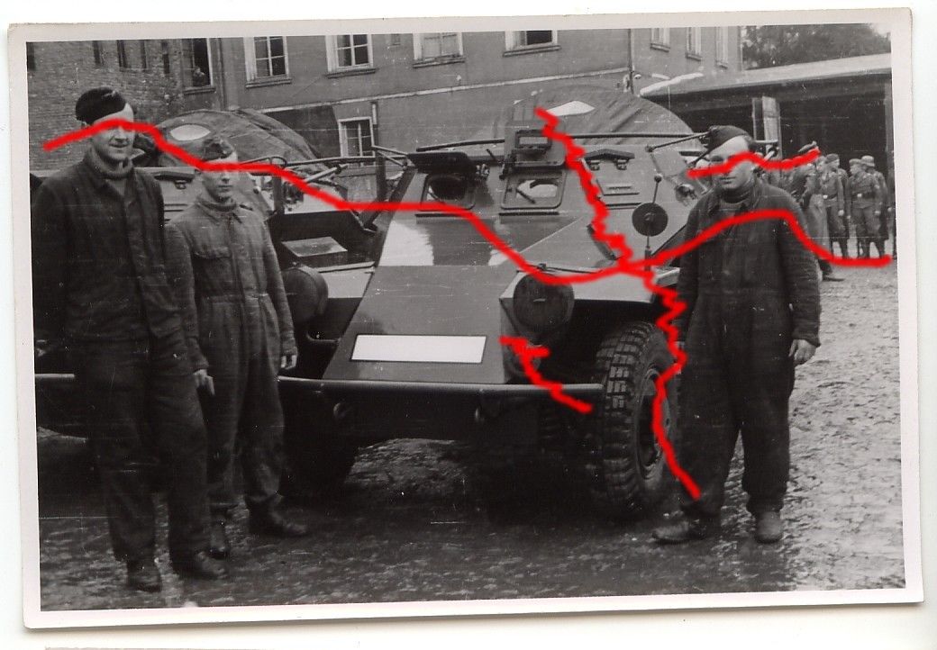 Deutscher Panzer Spähwagen 4 Rad SdKfz 221 neu a