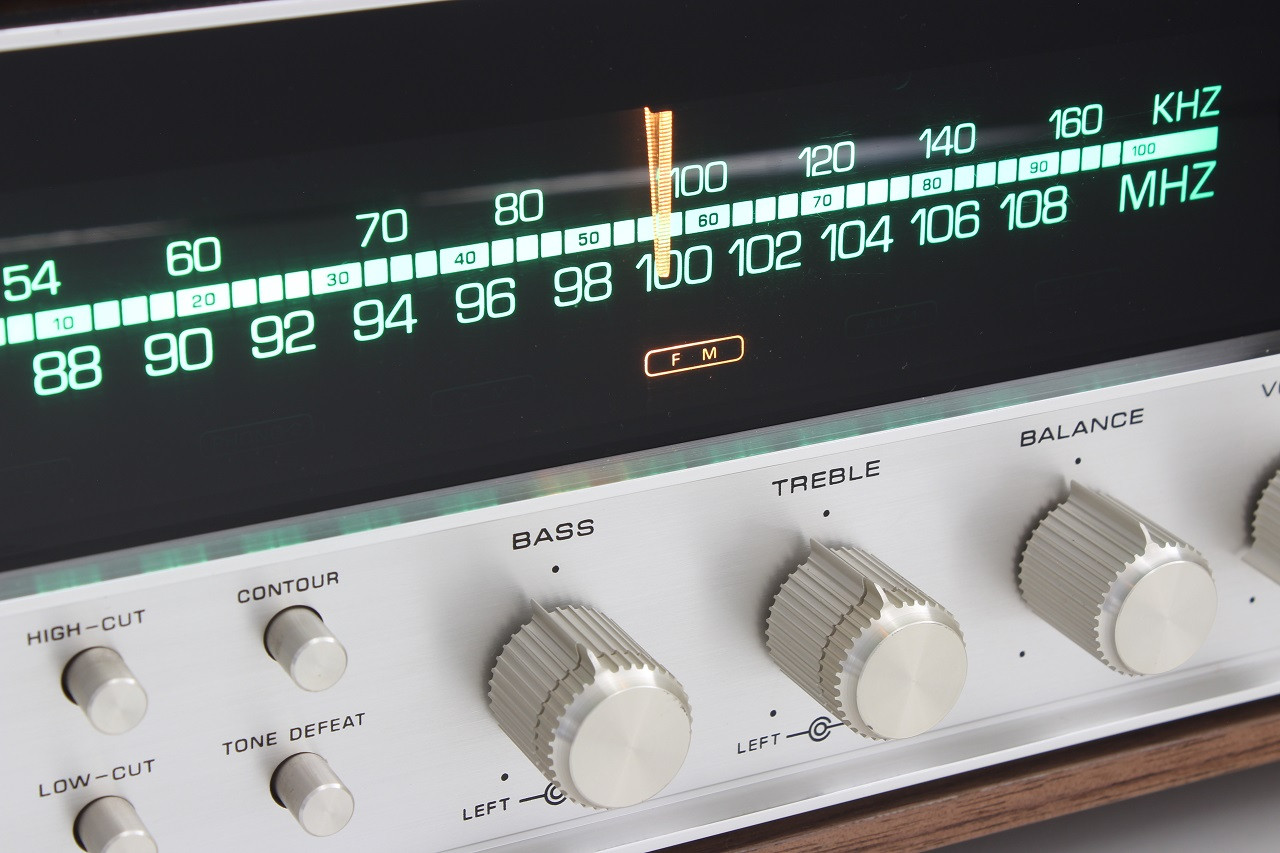[Bild: Harman-Kardon-930-Input-Skala.jpg]