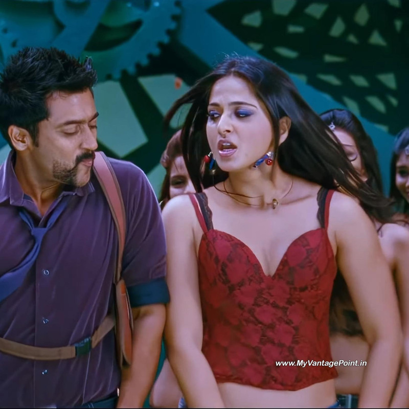 48-Anushka-Shetty-Hot-in-Singam-2-in-Kannukkulle-Song