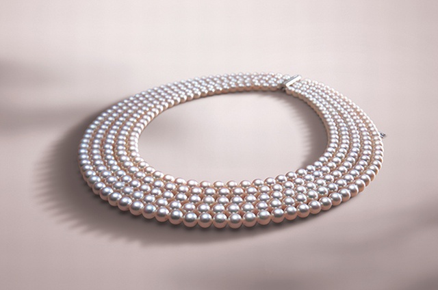 Enduring Pearl Necklace Set