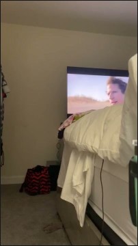 [Image: Voyeur19165123120.jpg]