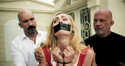 Tiffany-Hannam-Daniels-4-Escape-2023