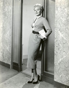 shelley-winters-a76