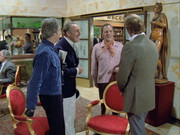 Curtis-Tony-b03-the-man-in-the-middle