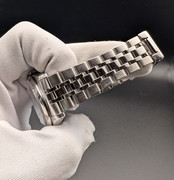 PXL 20251121 014914281