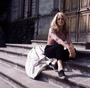 catherine-deneuve-me89